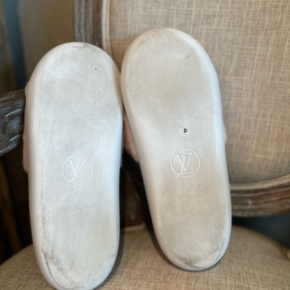 Louis Vuitton Sunbath Mule - Picture 5 of 9